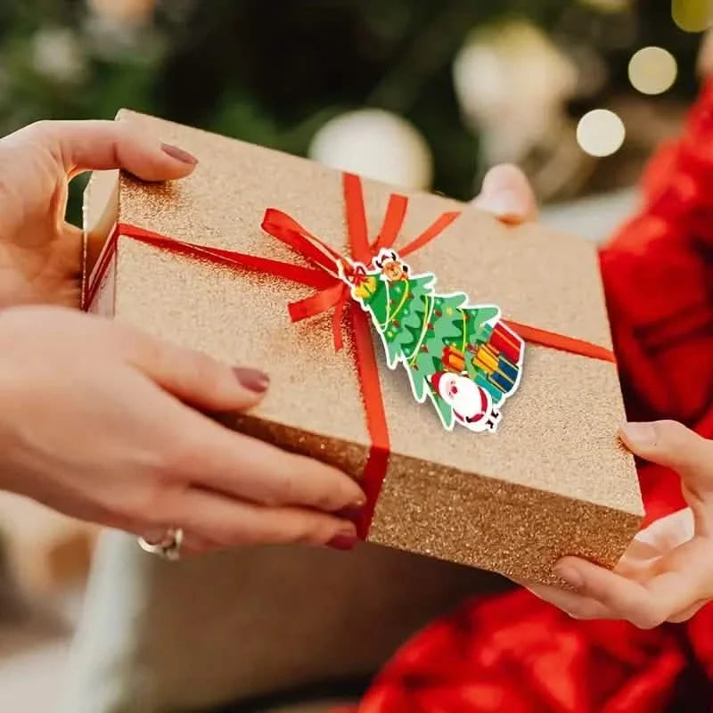 50-Pieces: Christmas Gift Box Decoration Tag