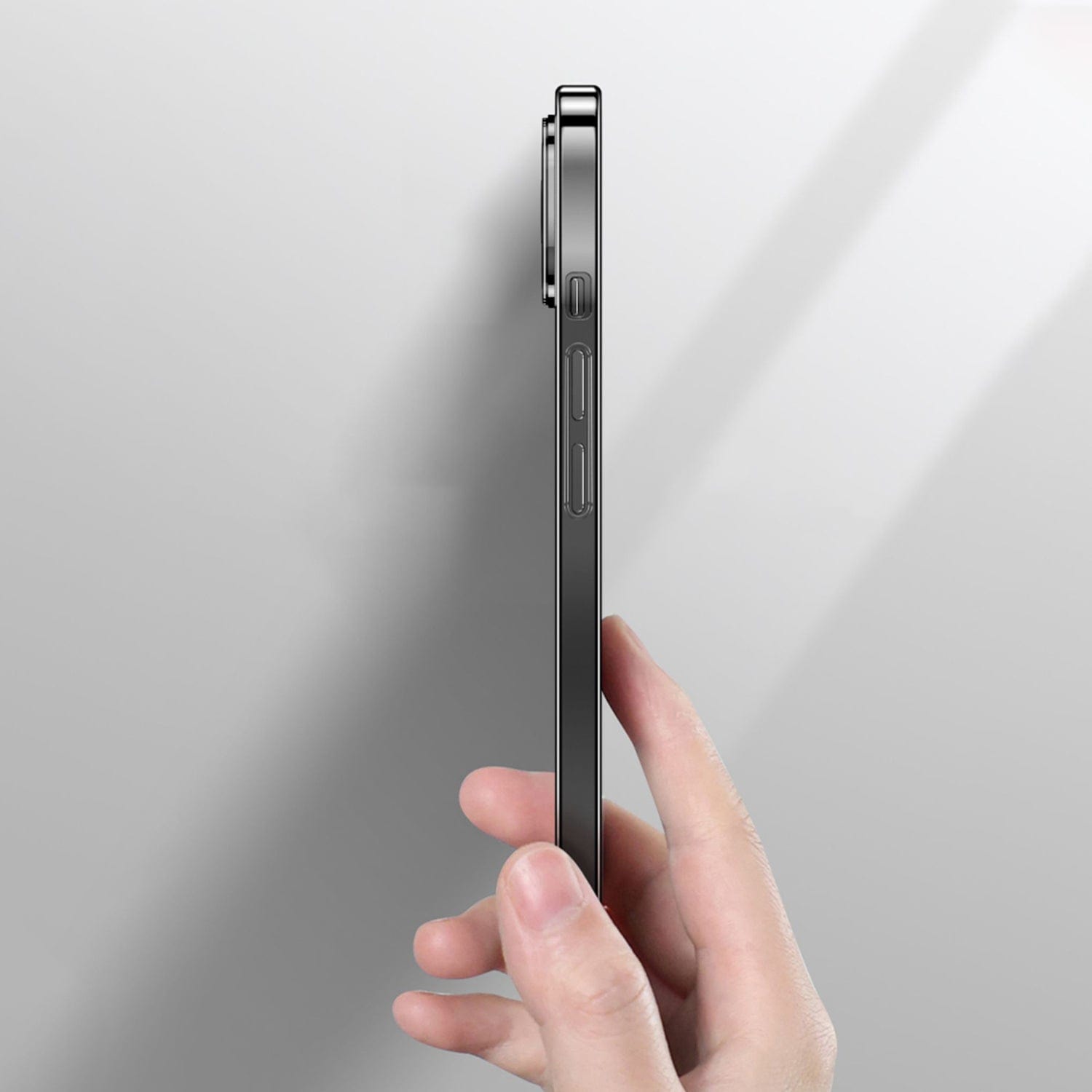 Venture Series Slim Clear Case - iPhone 15
