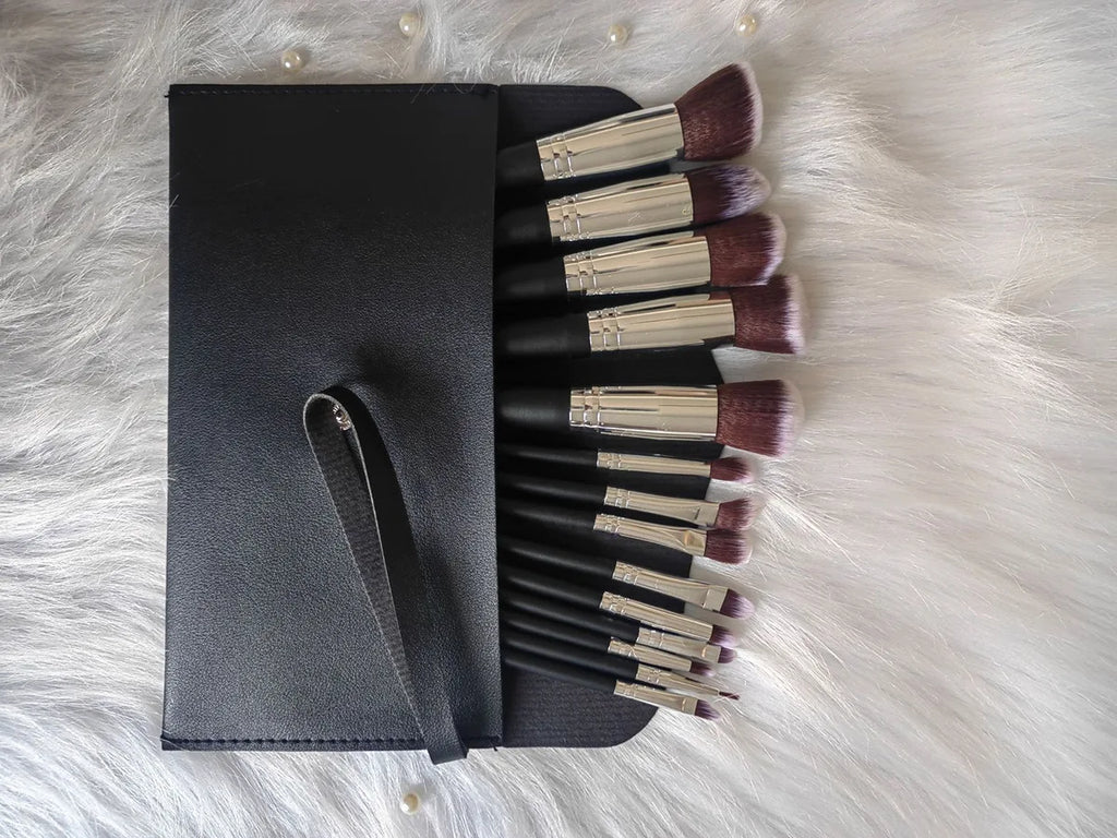 14 Piece Makeup Brush Set For Beginners With Soft Synthetic Bristles
