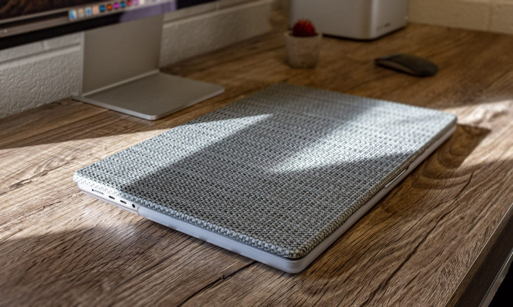 MacBook Pro 14-inch (M1–M5, M5 Pro/M5 Max) Case - Woven Fabric Protection